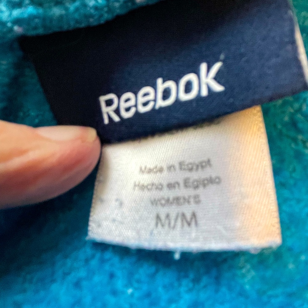 Sweat pants a pretty color turquoise.  Warm pants.